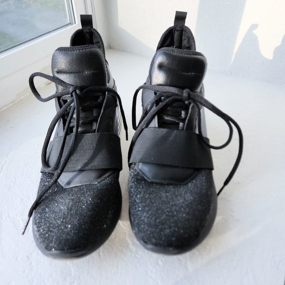 BLACK & WHITE / METALIC TIGHT MESH FRONT HIGH FASHION BOOTS/SNEAKERS  SZ 9 - Picture 6 of 11